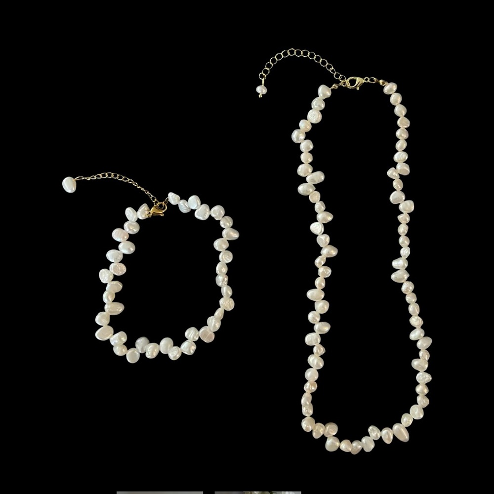 La Victoria Necklace Only